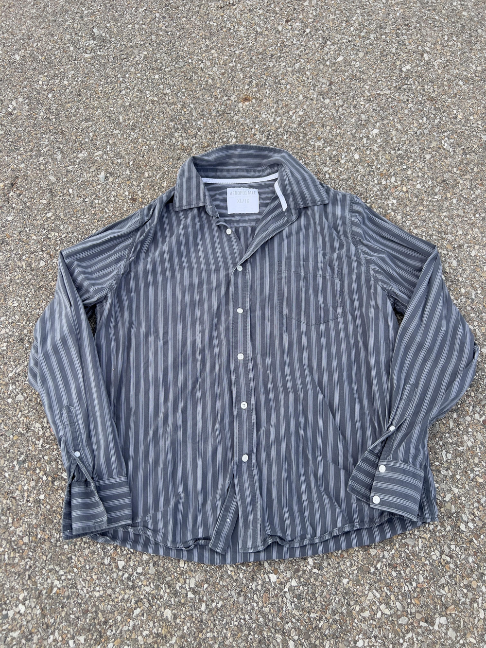 Aeropostale Shirt Mens XL Gray Striped Long Sleeve Button Front Casual Cotton